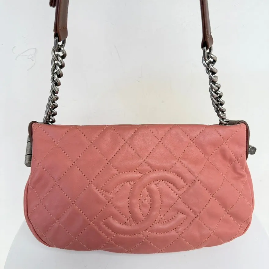 Preloved Chanel Calfskin Chain Shoulder Bag IW0006 Pink Leather
