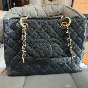 Preloved Chanel GST Tote Bag Black Leather Shoulder Bag