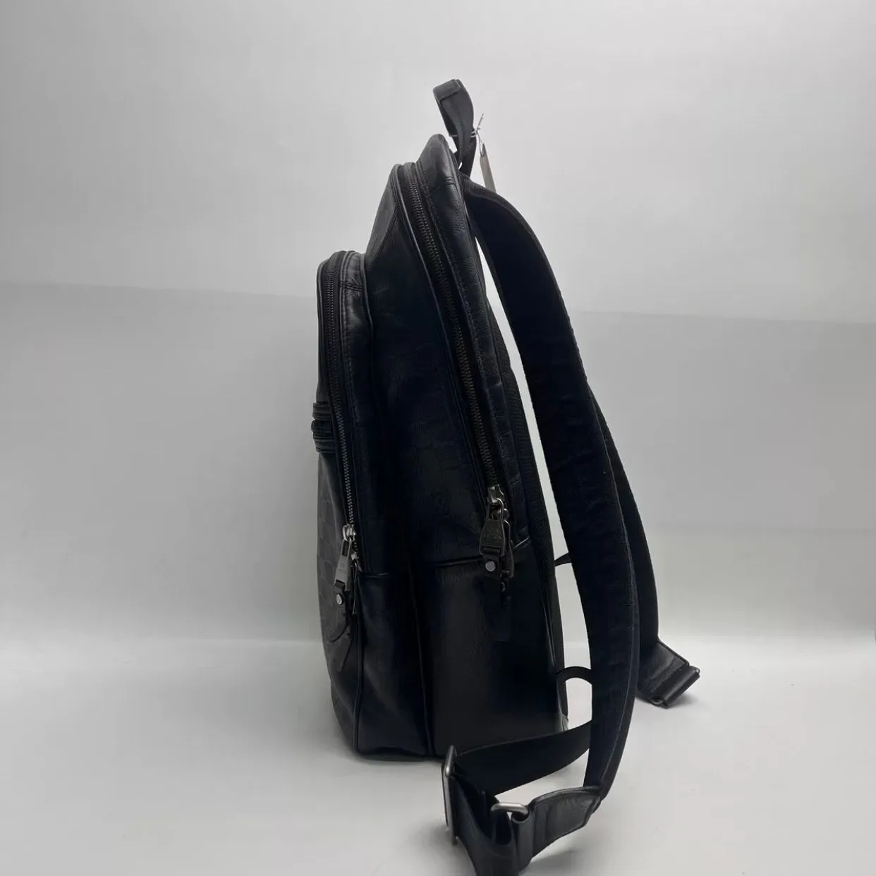 preloved Louis Vuitton (LV)  backpack 24x47cm black 22528