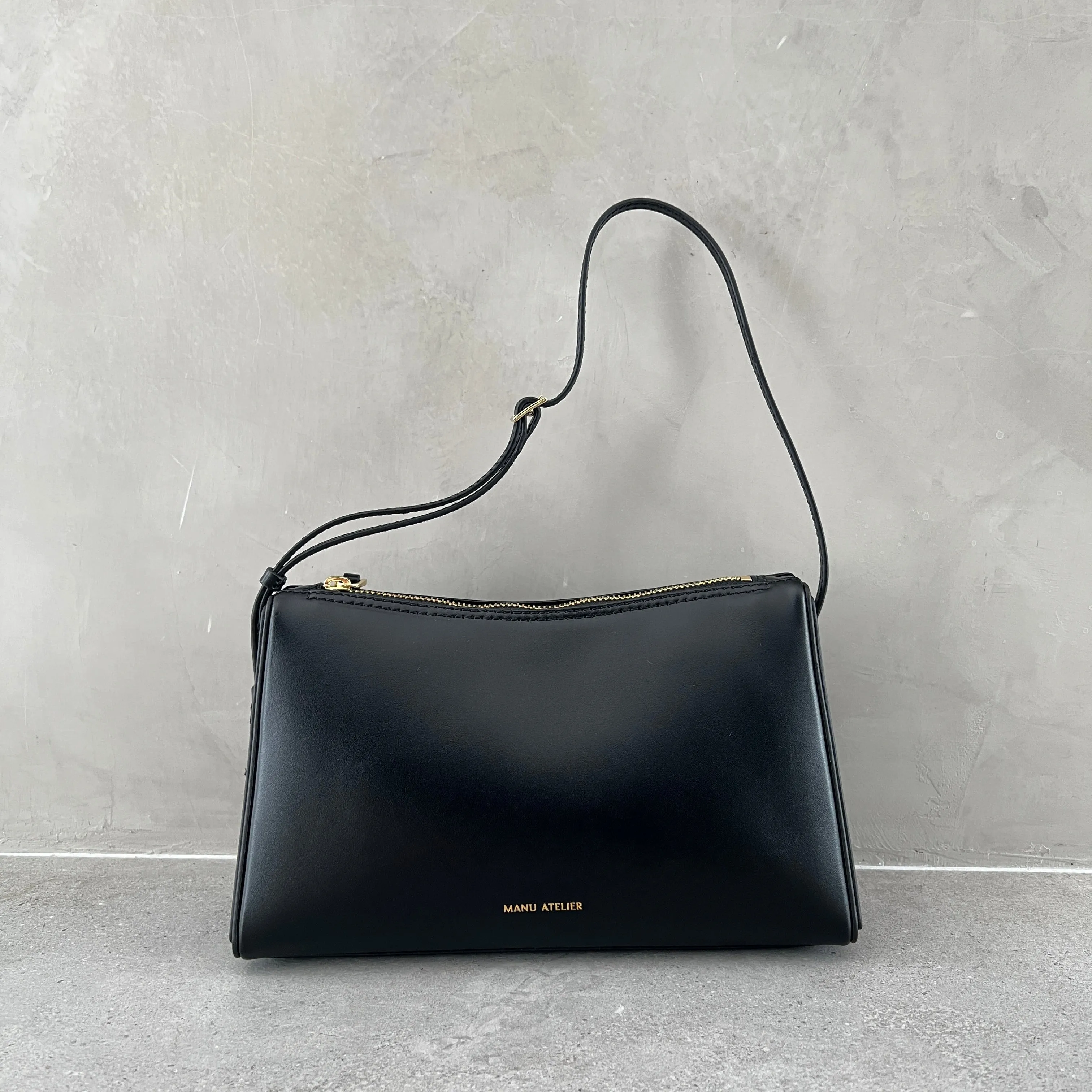 Prism, Black