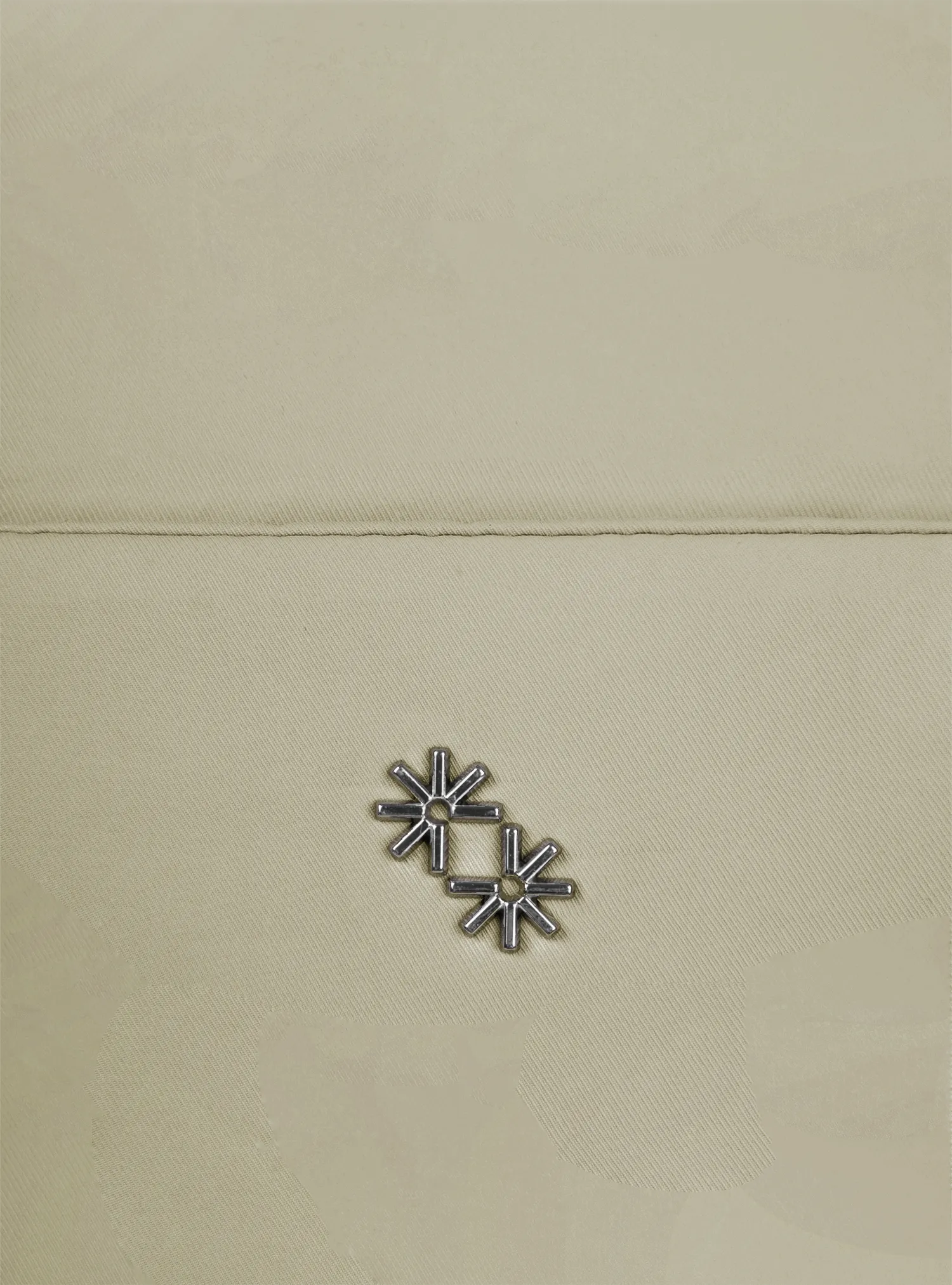 Puffer Shopper (Rivet)