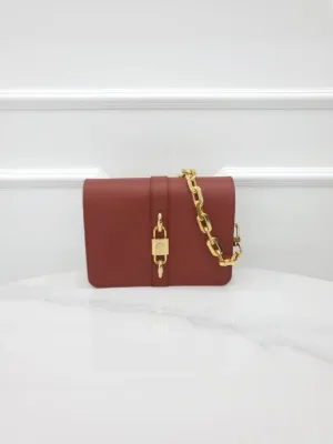 Rendezvous Chain Shoulder Bag M57745