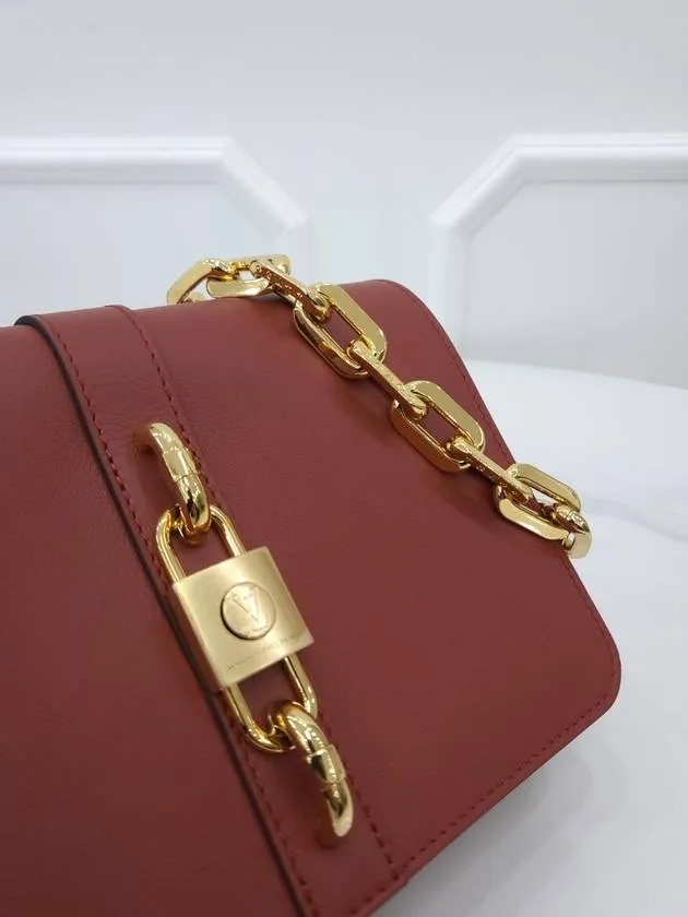 Rendezvous Chain Shoulder Bag M57745