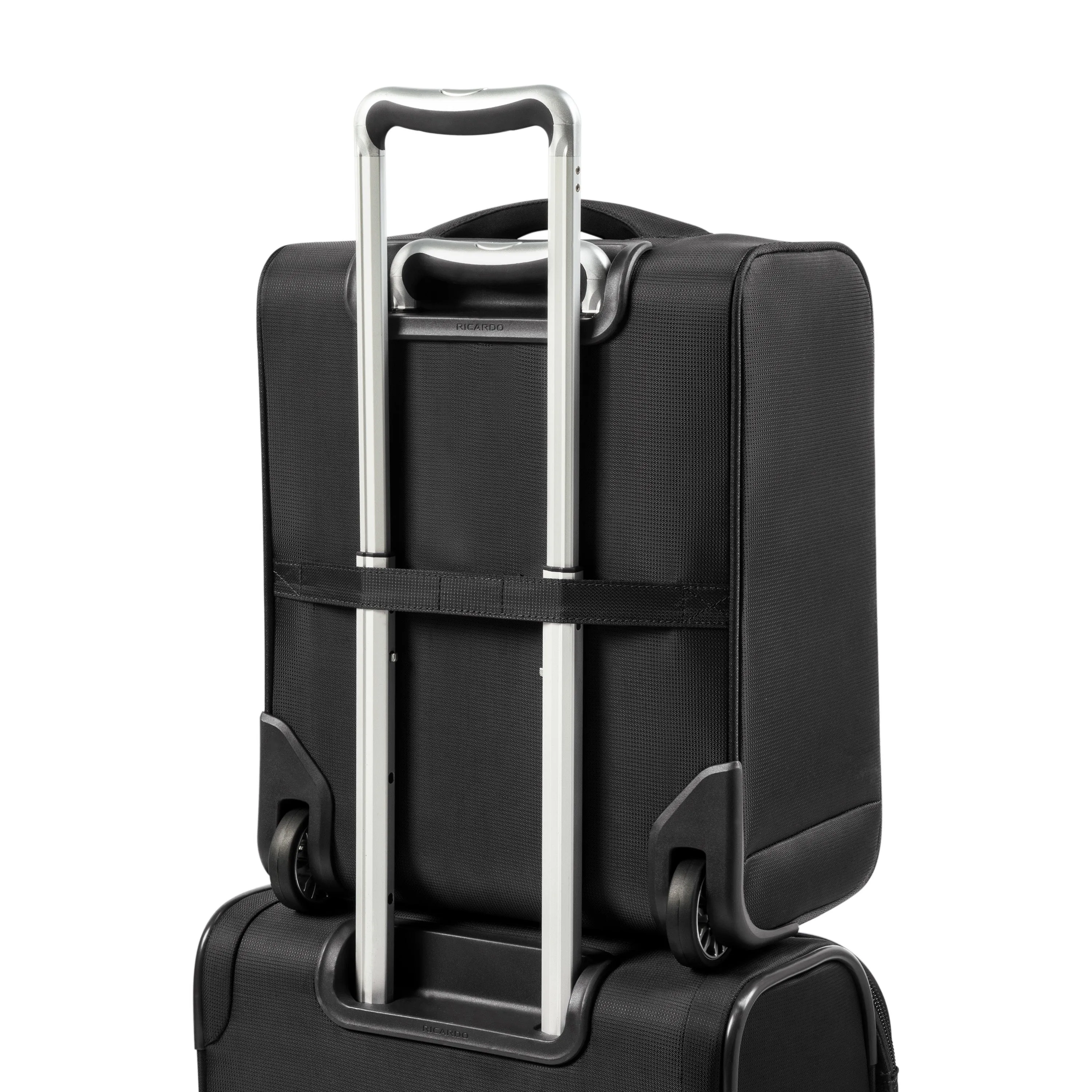 Ricardo Beverly Hills Seahaven 16" Rolling Tote