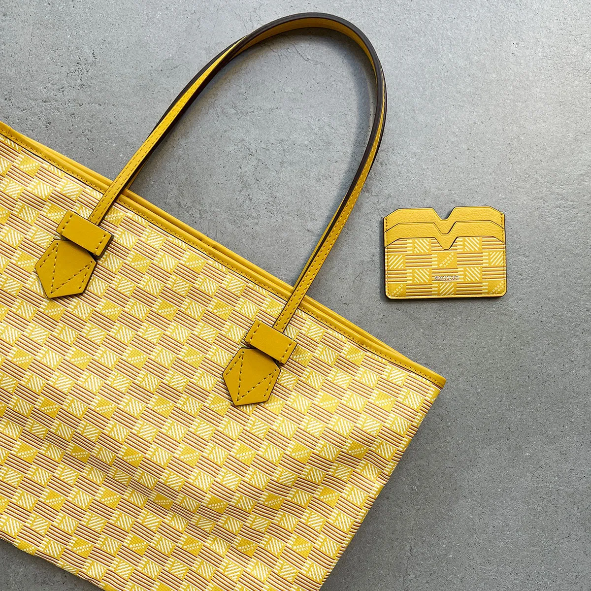 Saint Tropez Open Tote MM, Yellow