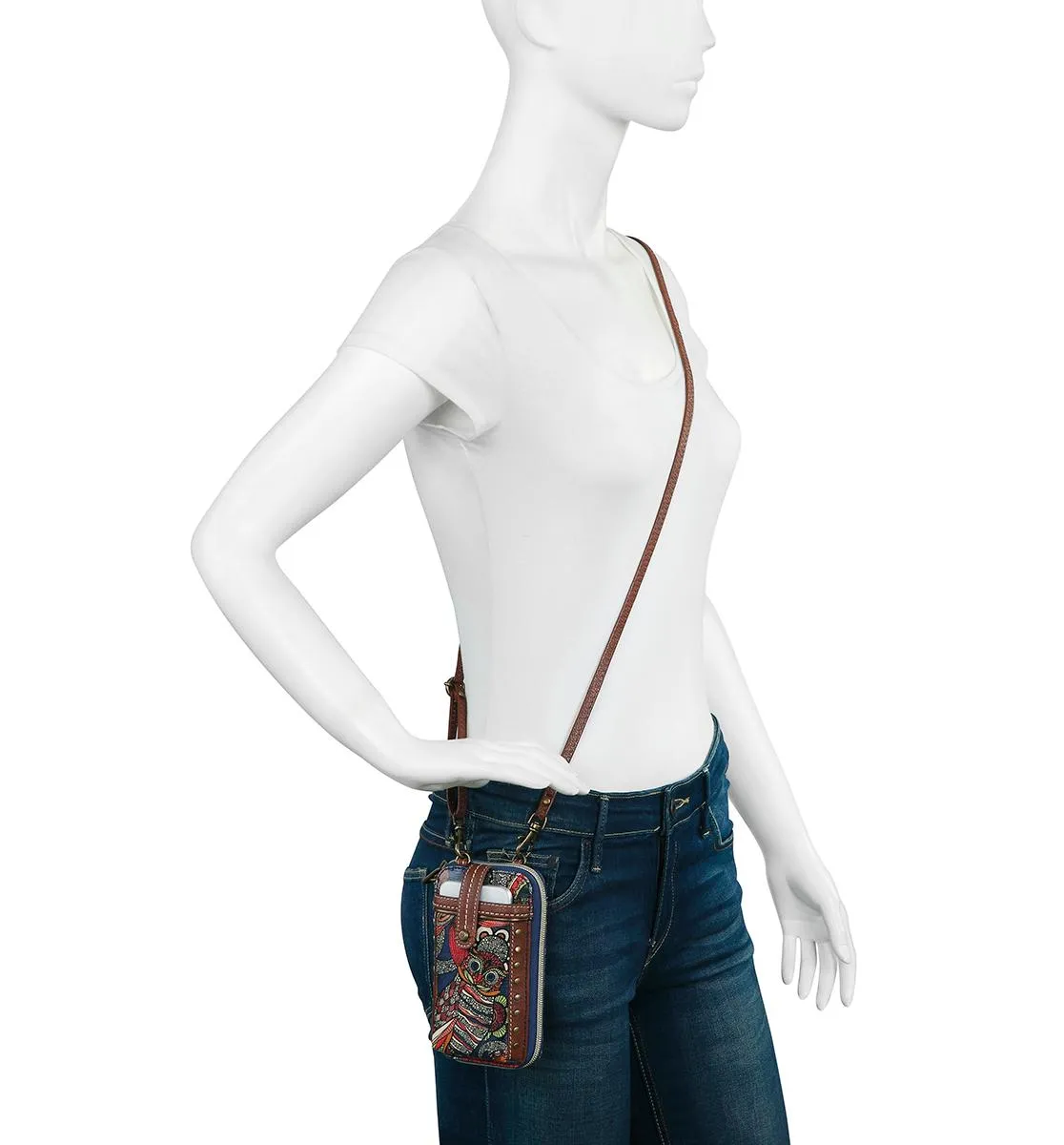 Sakroots Artist Circle Smartphone Wristlet Convertible Cross Body Bag