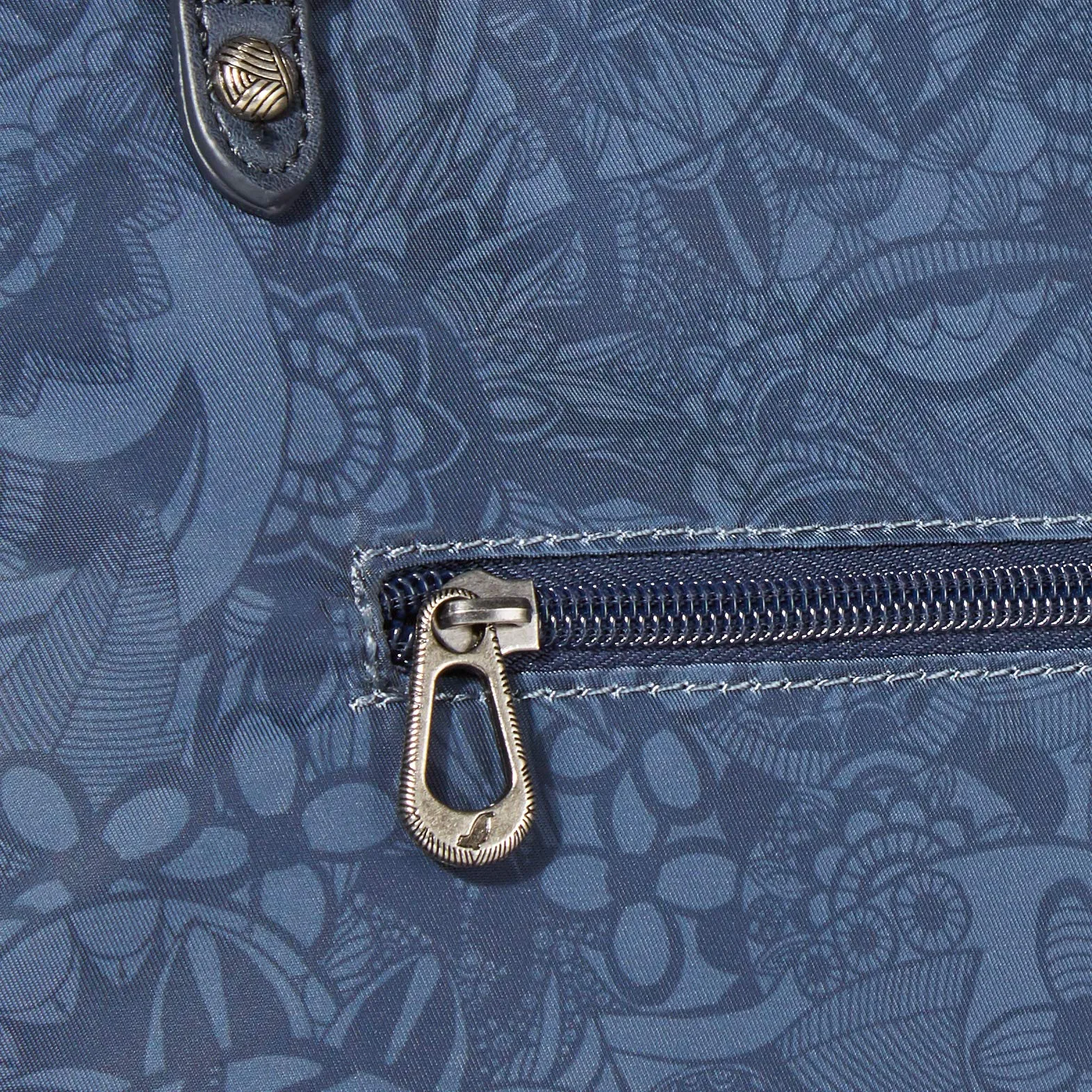 Sakroots womens Women's Metro Tote, Indigo Spirit Desert, One Size US