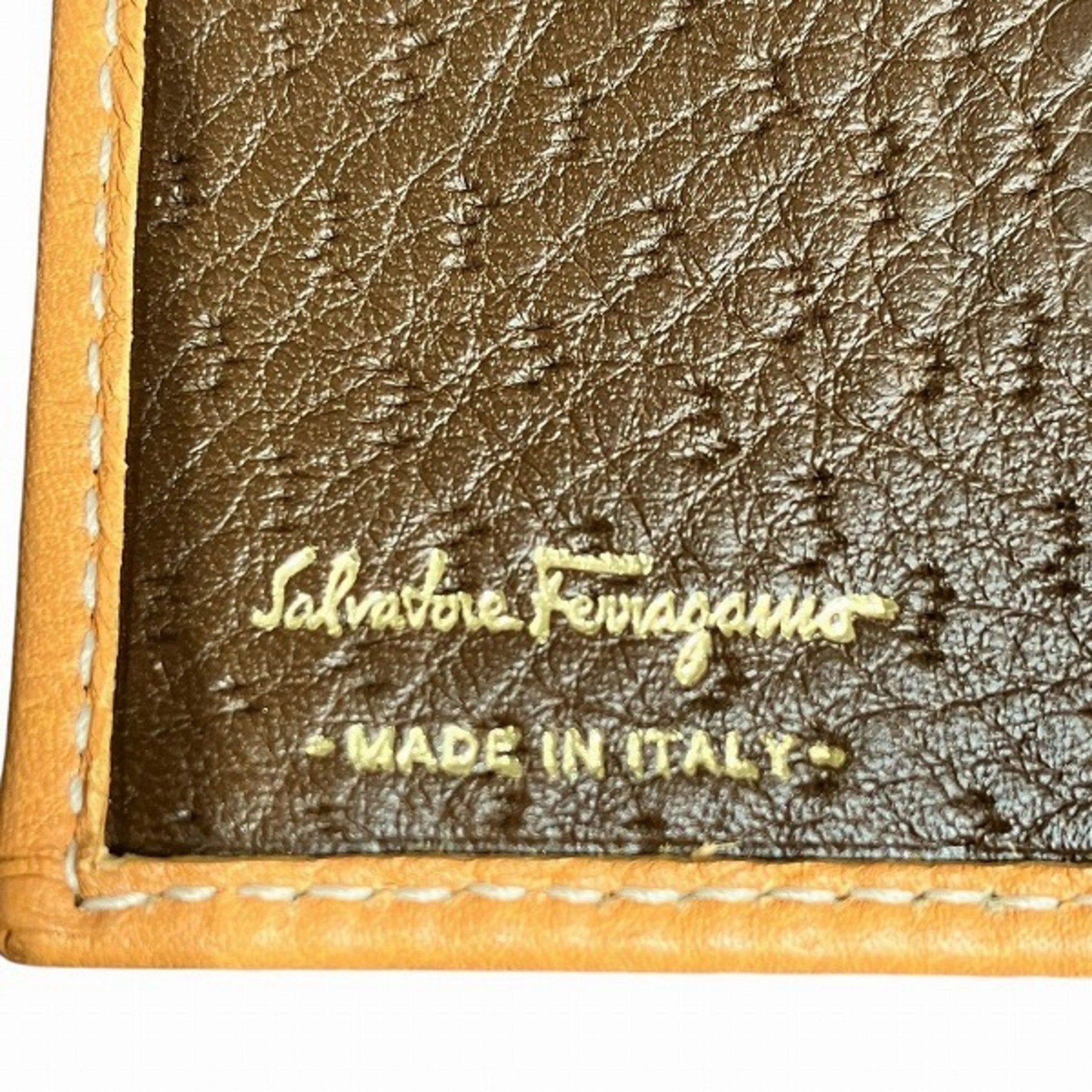 Salvatore Ferragamo  Leather Wallet (Bi-Fold) (Pre-Owned)