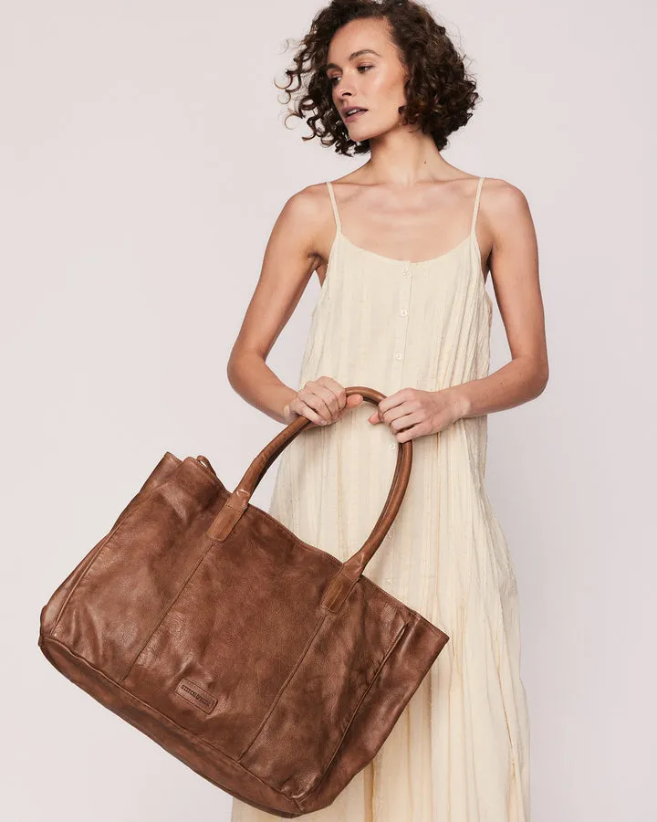 STITCH & HIDE WASHED LEATHER LONDON TOTE TAUPE - FREE WALLET POUCH
