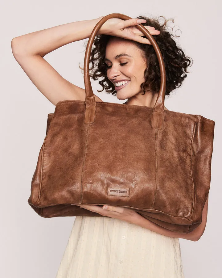 STITCH & HIDE WASHED LEATHER LONDON TOTE TAUPE - FREE WALLET POUCH