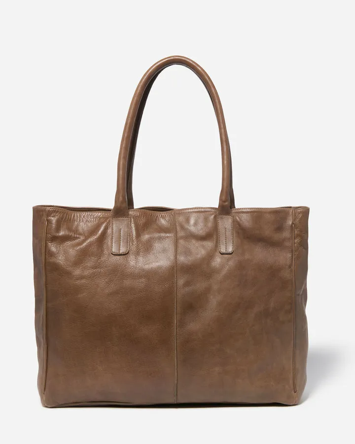 STITCH & HIDE WASHED LEATHER LONDON TOTE TAUPE - FREE WALLET POUCH