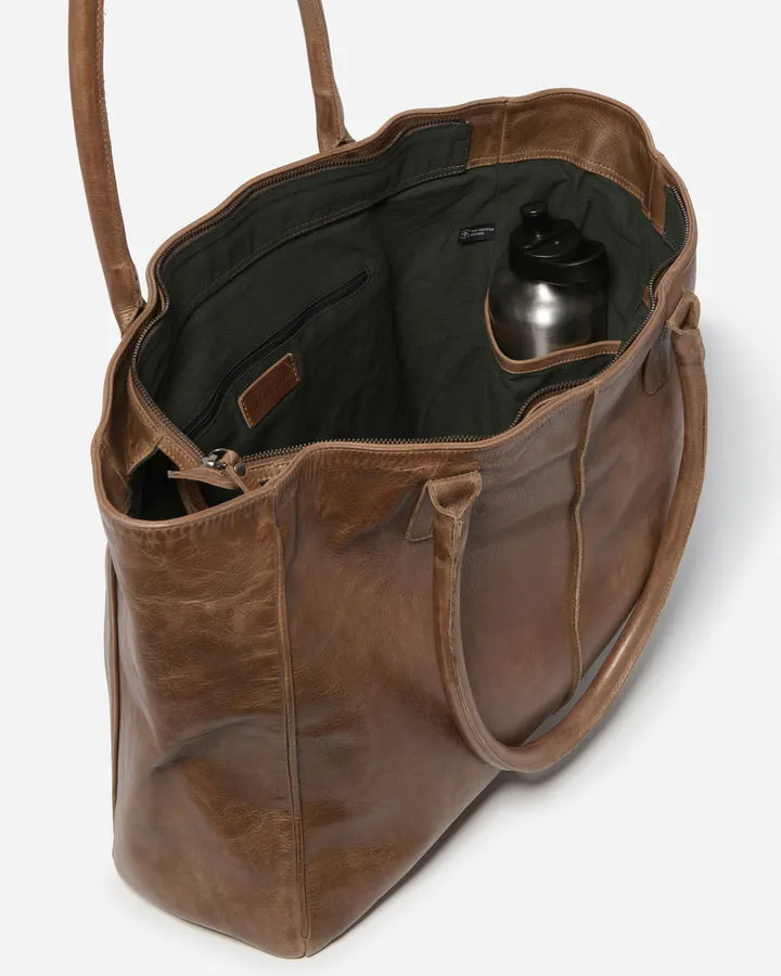 STITCH & HIDE WASHED LEATHER LONDON TOTE TAUPE - FREE WALLET POUCH
