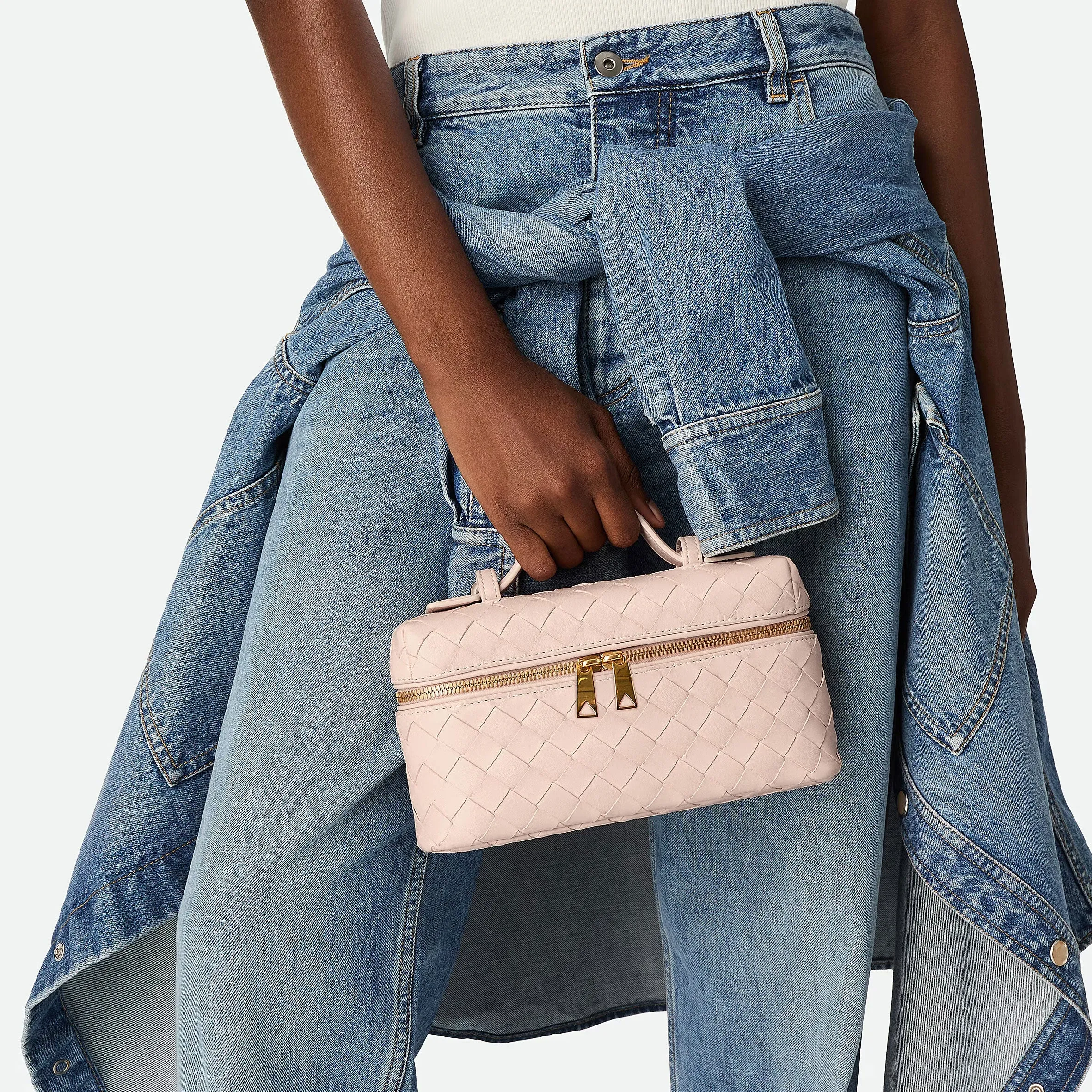 Vanity Bang Bang Crossbody, Cameo