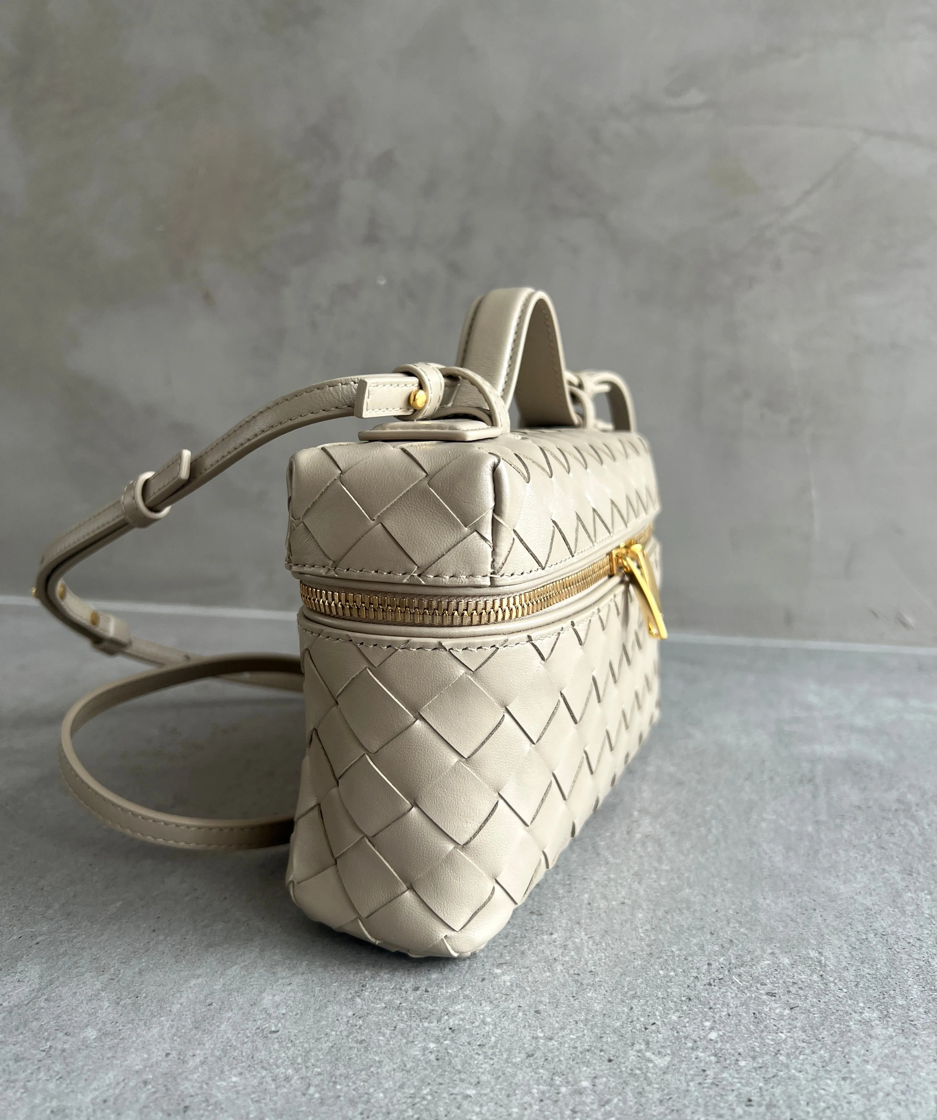 Vanity Bang Bang Crossbody, Ecru