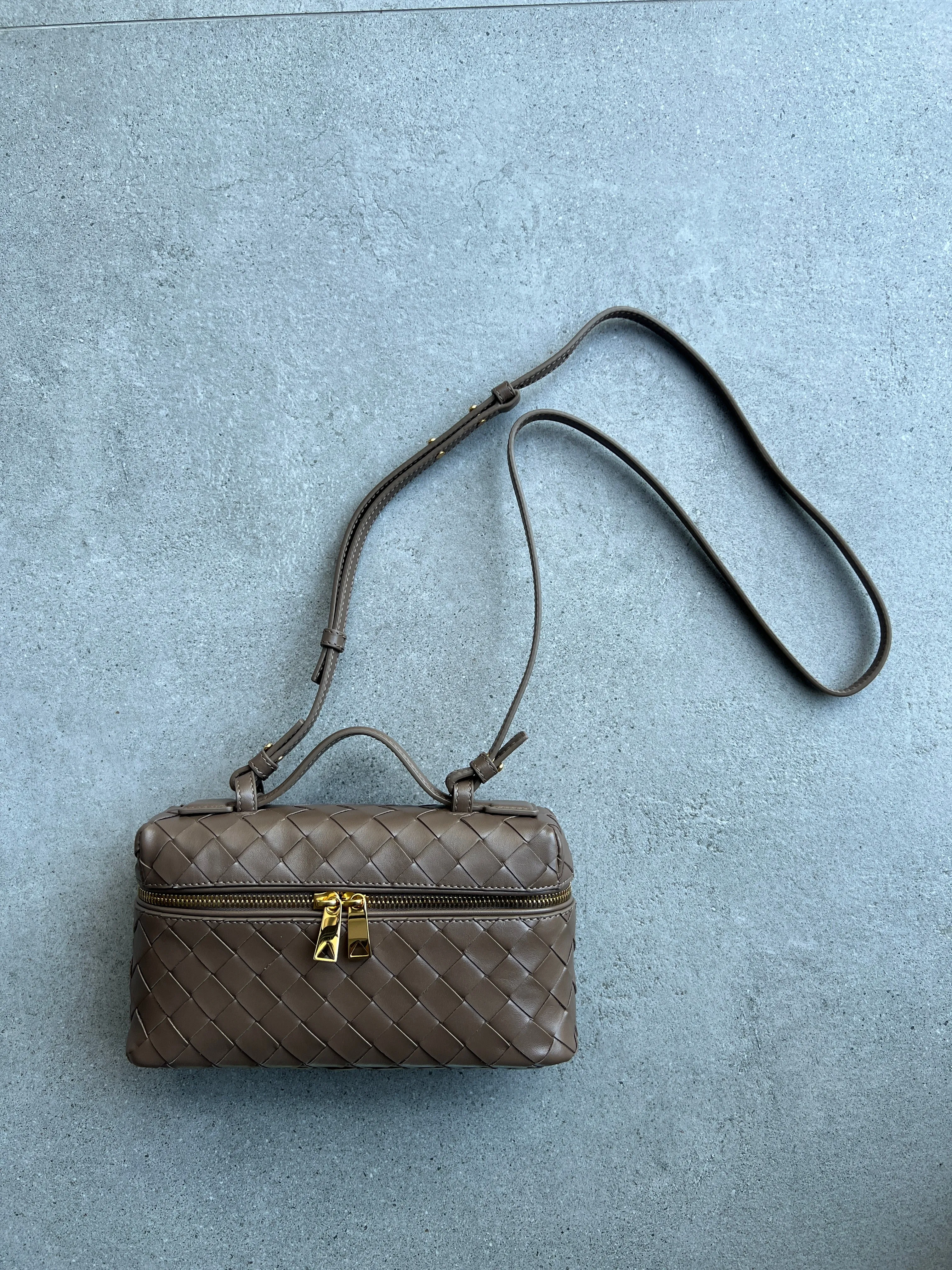 Vanity Bang Bang Crossbody, Pinecone
