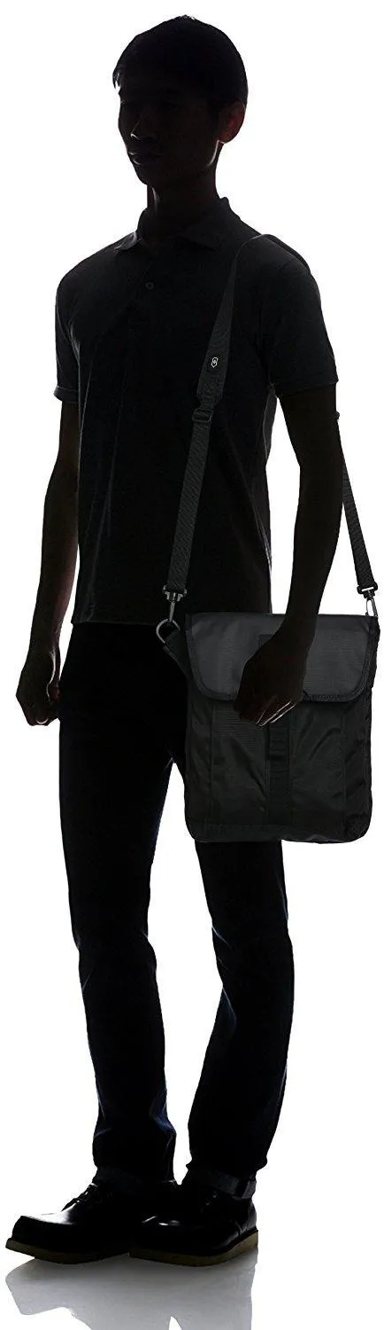 Victorinox Almont 3.0 Flapover Digital Bag