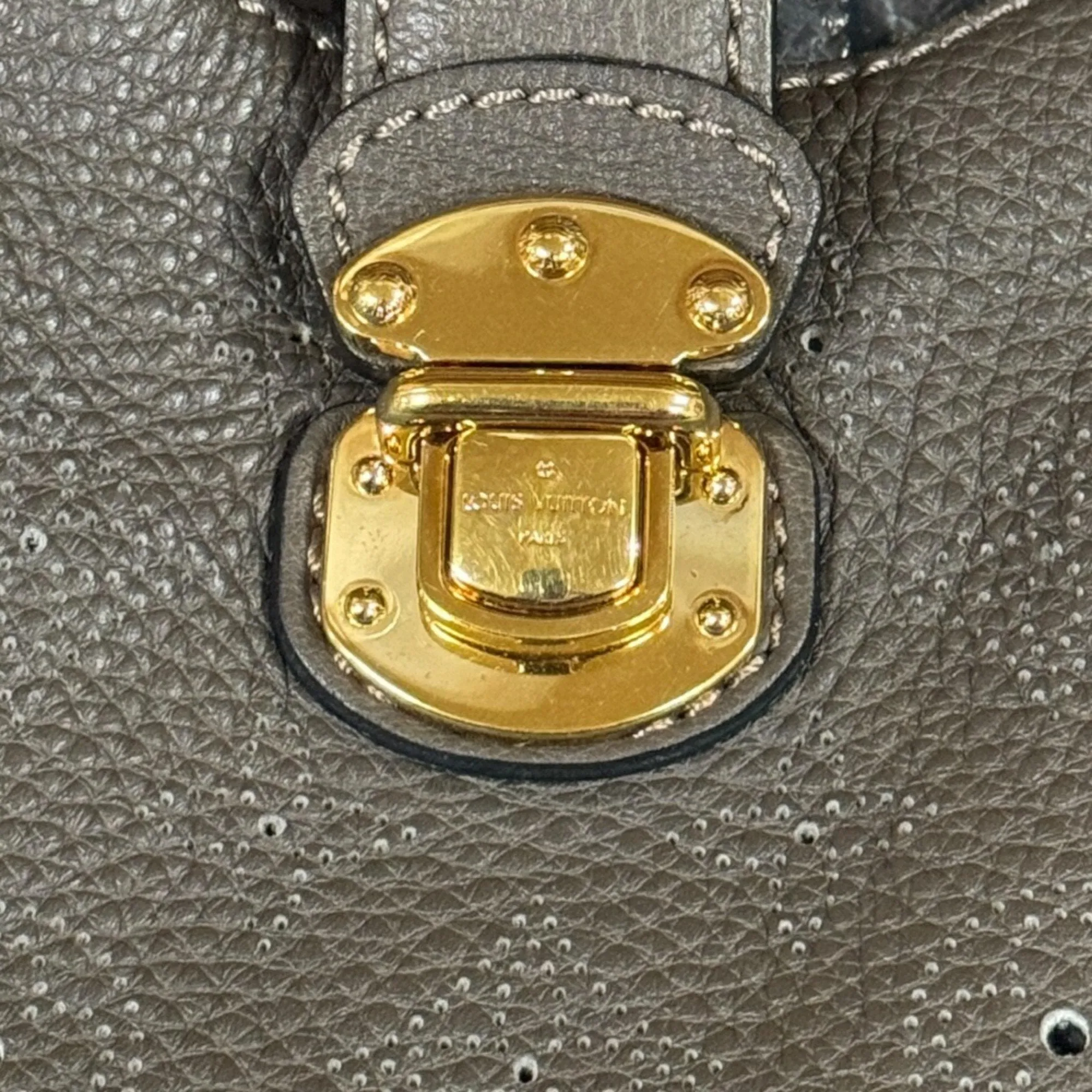 Willow PM Shoulder Bag Monogram Empreinte Leather