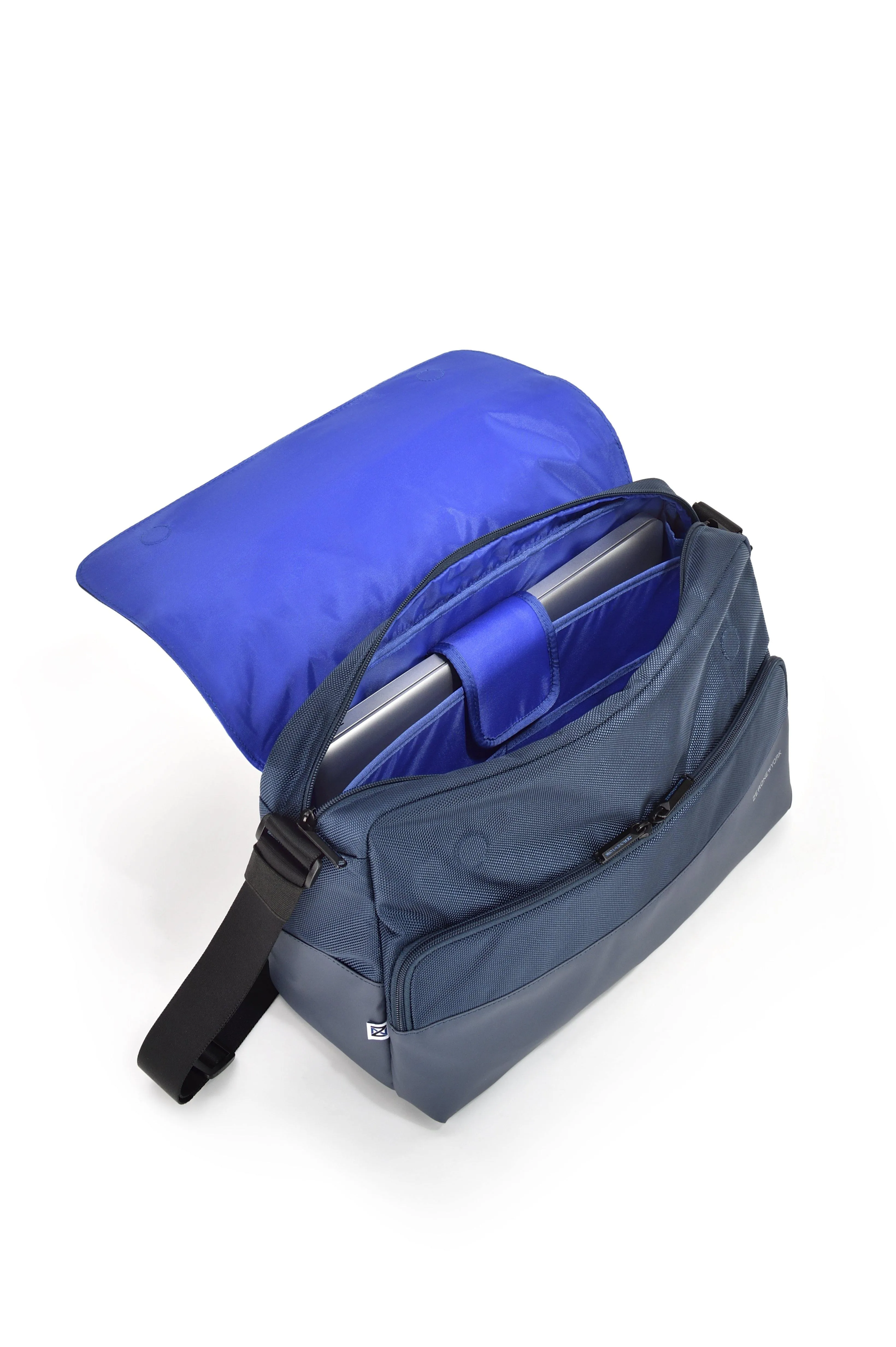 ZERO Halliburton Gramercy Large Shoulder Bag